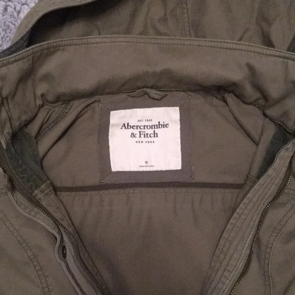 A&F green hooded utility jacket - Picture 3 of 7
